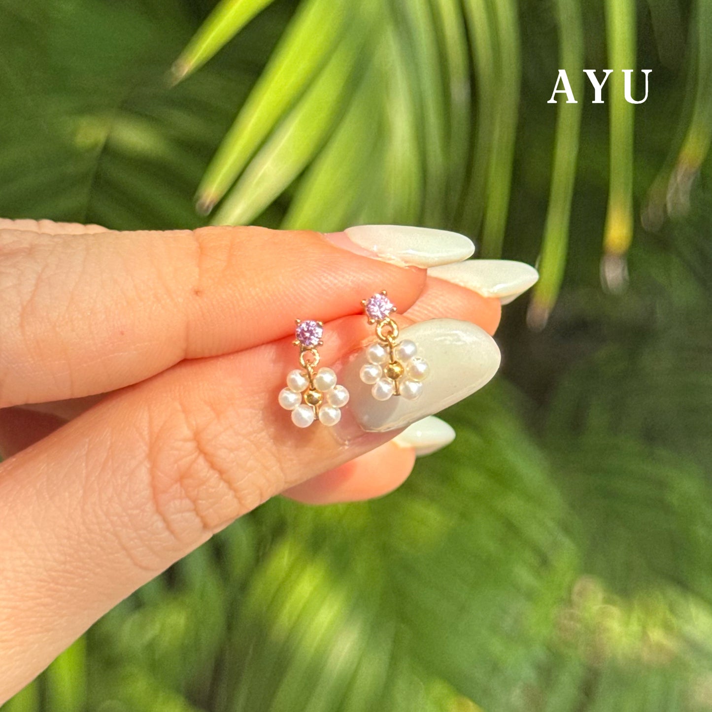 AYU Anting Emas - Butterfly Pearly Secret Garden Studs 17k Rose Gold