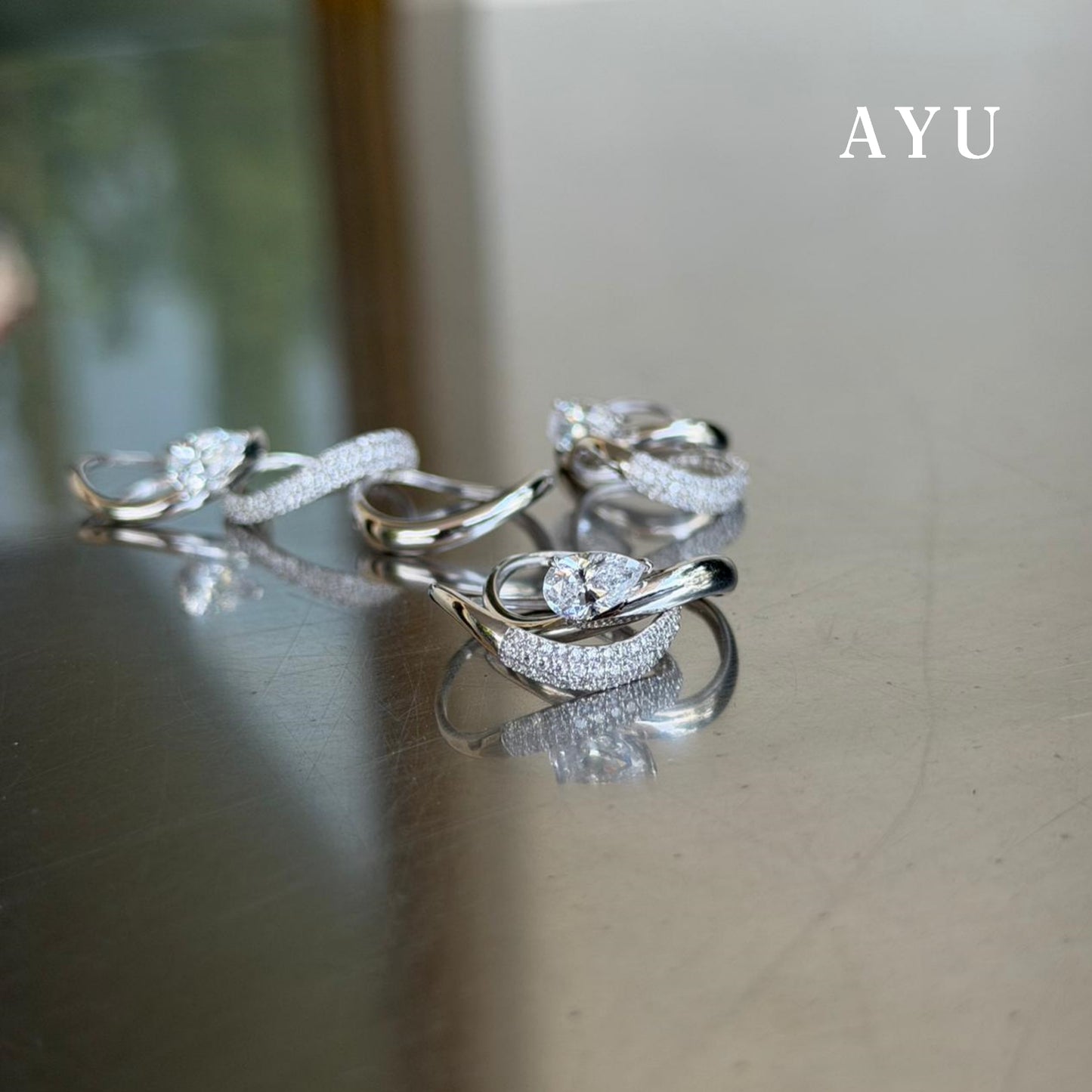 AYU Cincin Emas - Pave Floating Ring 17k White Gold