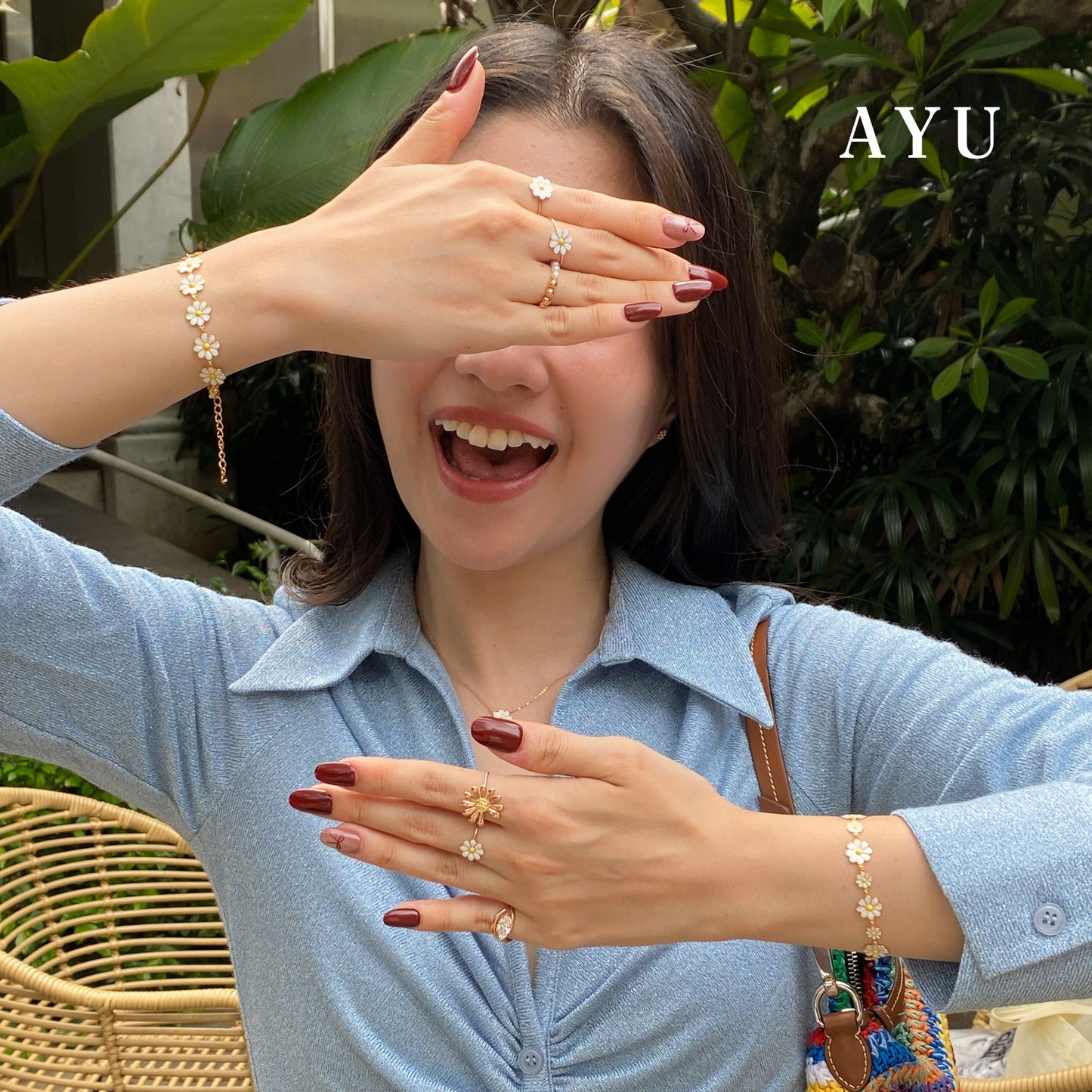 AYU Cincin Emas - Daisy Darling Ring 17k White Gold
