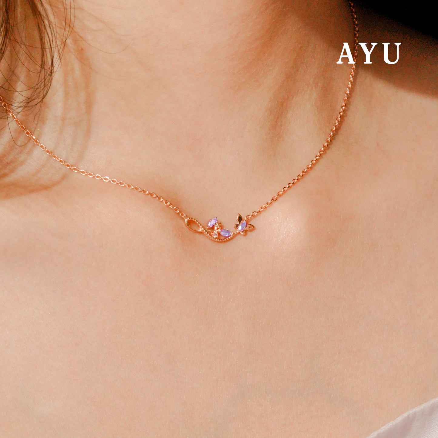 AYU Kalung Emas - Magical Butterfly On Angel Vine Chain Necklace 17k Rose Gold