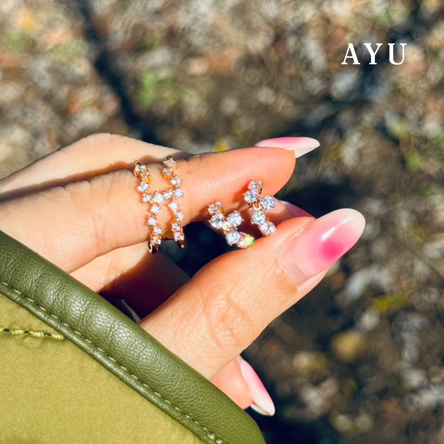 AYU Anting Emas - Milky Way Huggies 16k Yellow Gold