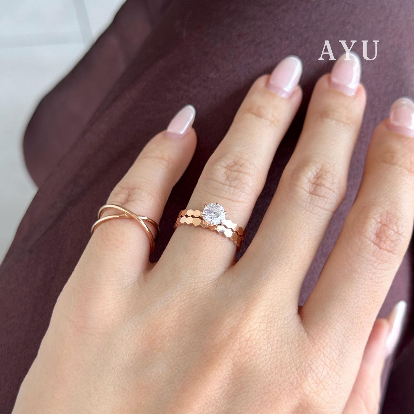 AYU Cincin Emas - Honey Bee Mine Solitaire 17K Rose Gold