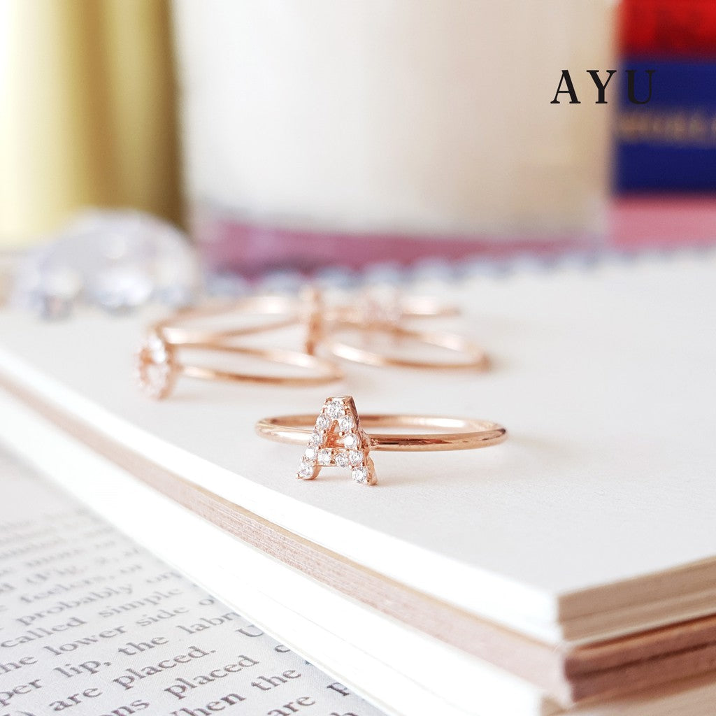 AYU Cincin Emas - Pave Initial Ring 17K Rose Gold
