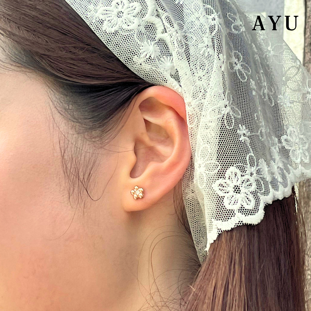 AYU Anting Emas - Mochi Flower Studs 17k Rose & White Gold