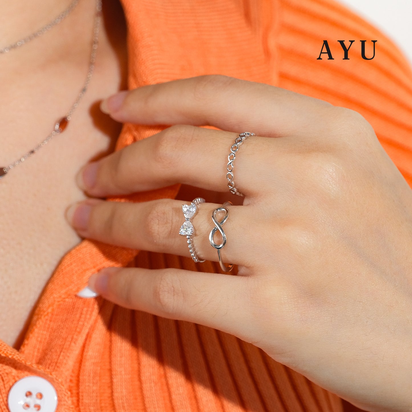 AYU Cincin Emas - Bow Hearts With Beaded Ring 17K White Gold
