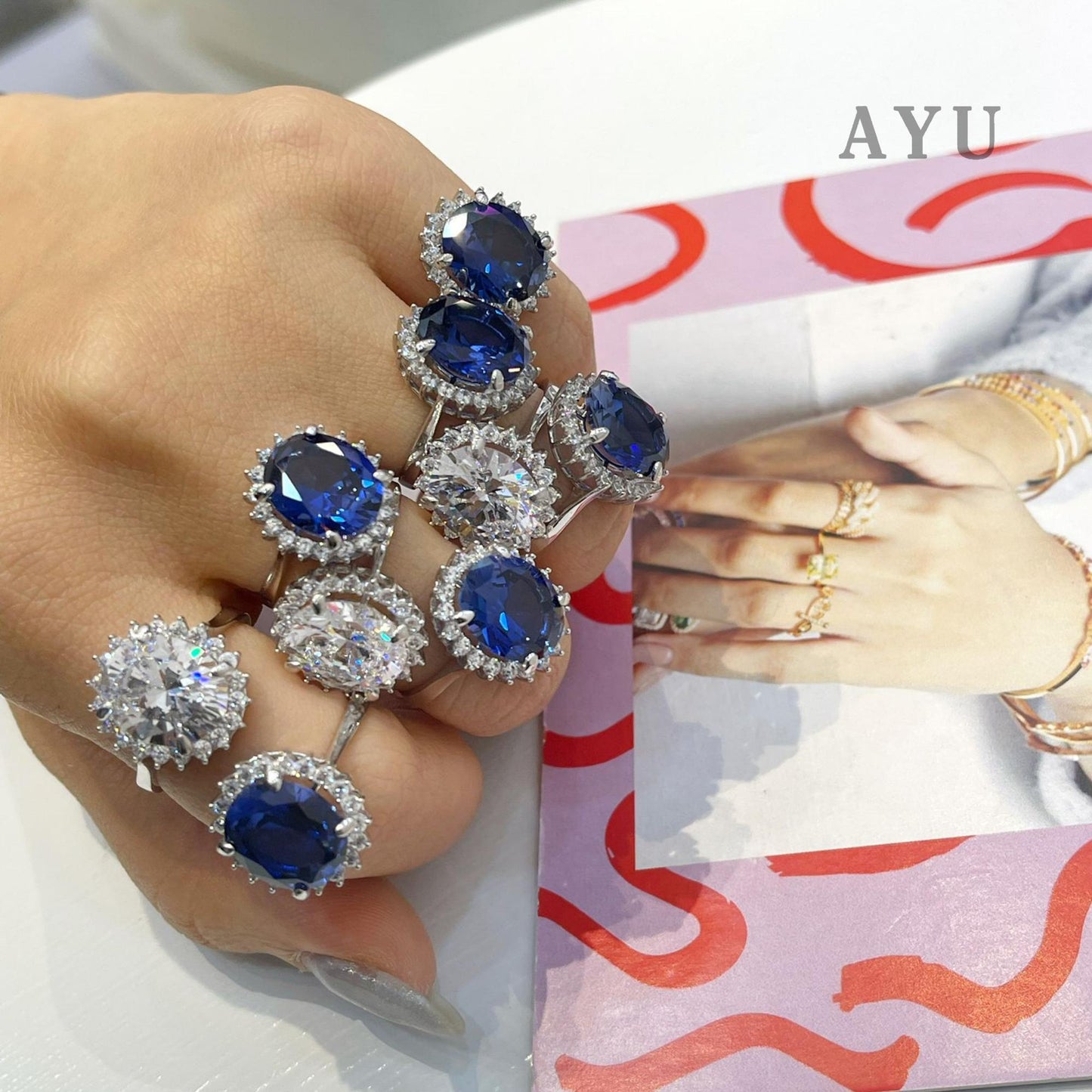 AYU Cincin Emas - Oval Glam Royalty Setting Ring Royal Blue 17k White Gold