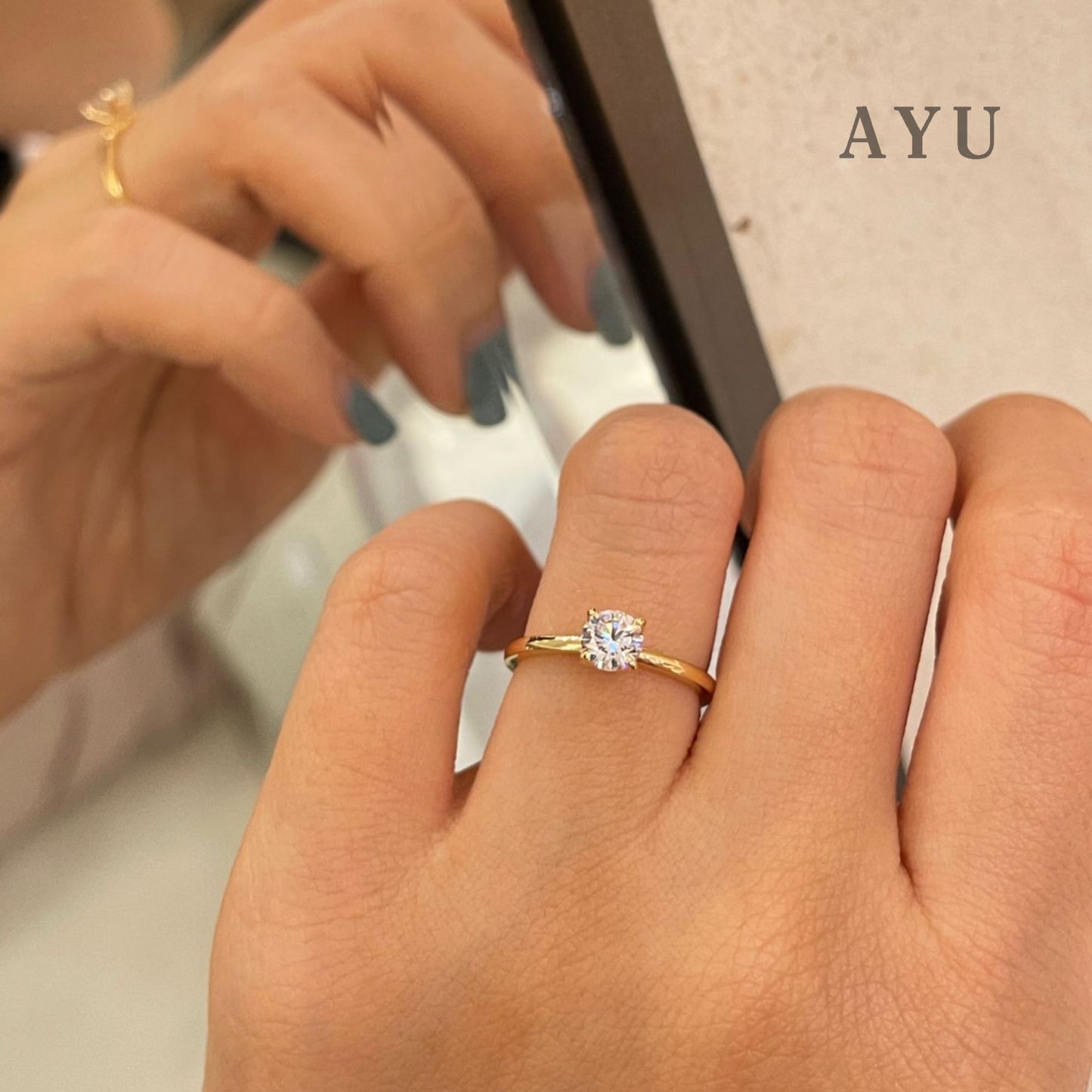 AYU 4 PRONG ROUND SOLITAIRE RING 16K YELLOW GOLD