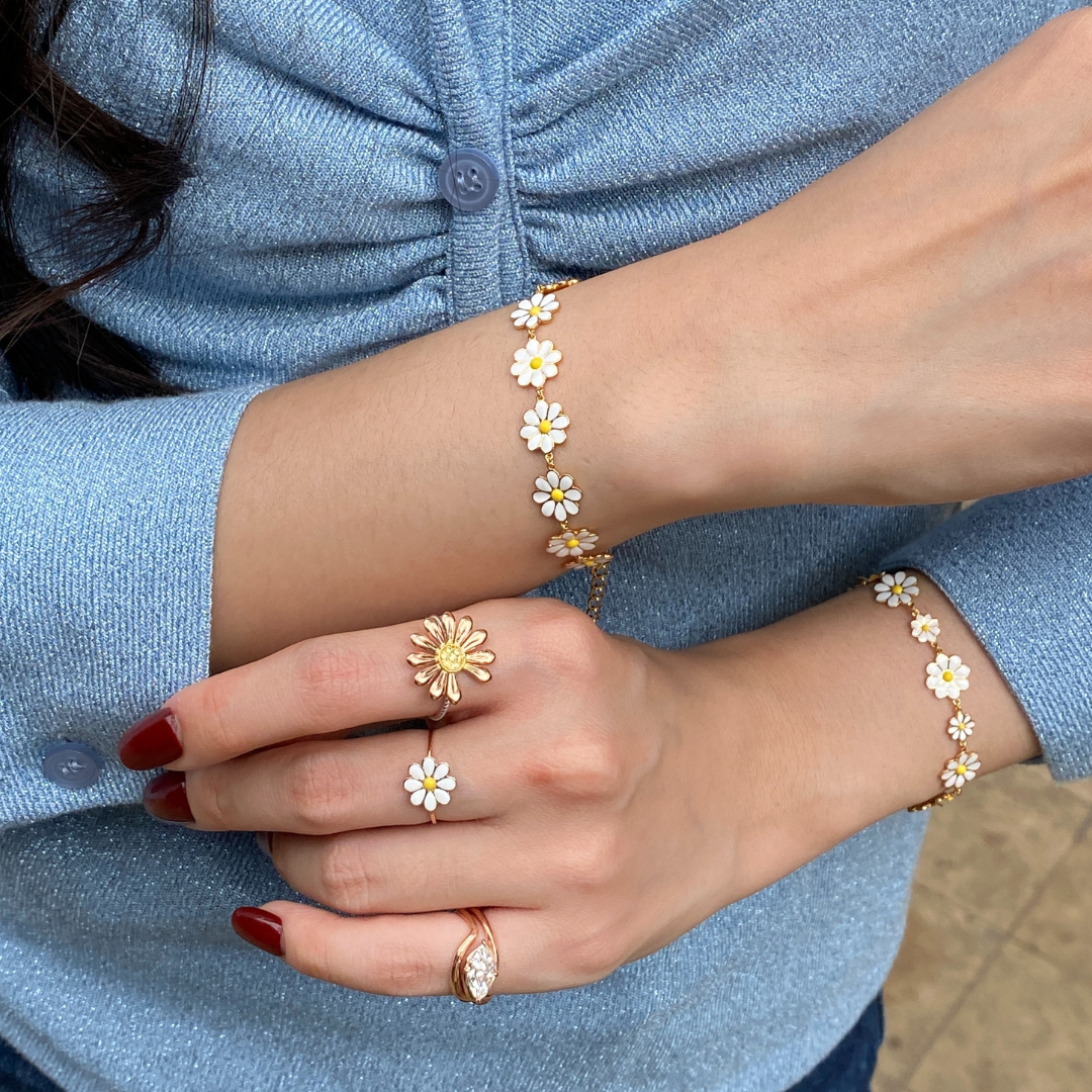 DAISY COLLECTION