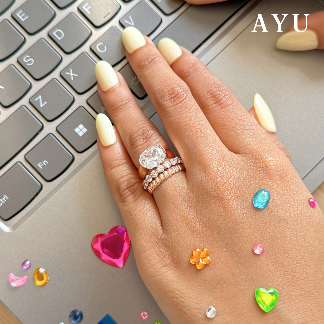AYU Cincin Emas - Eastwest Cushion Solitaire 17k Rose Gold