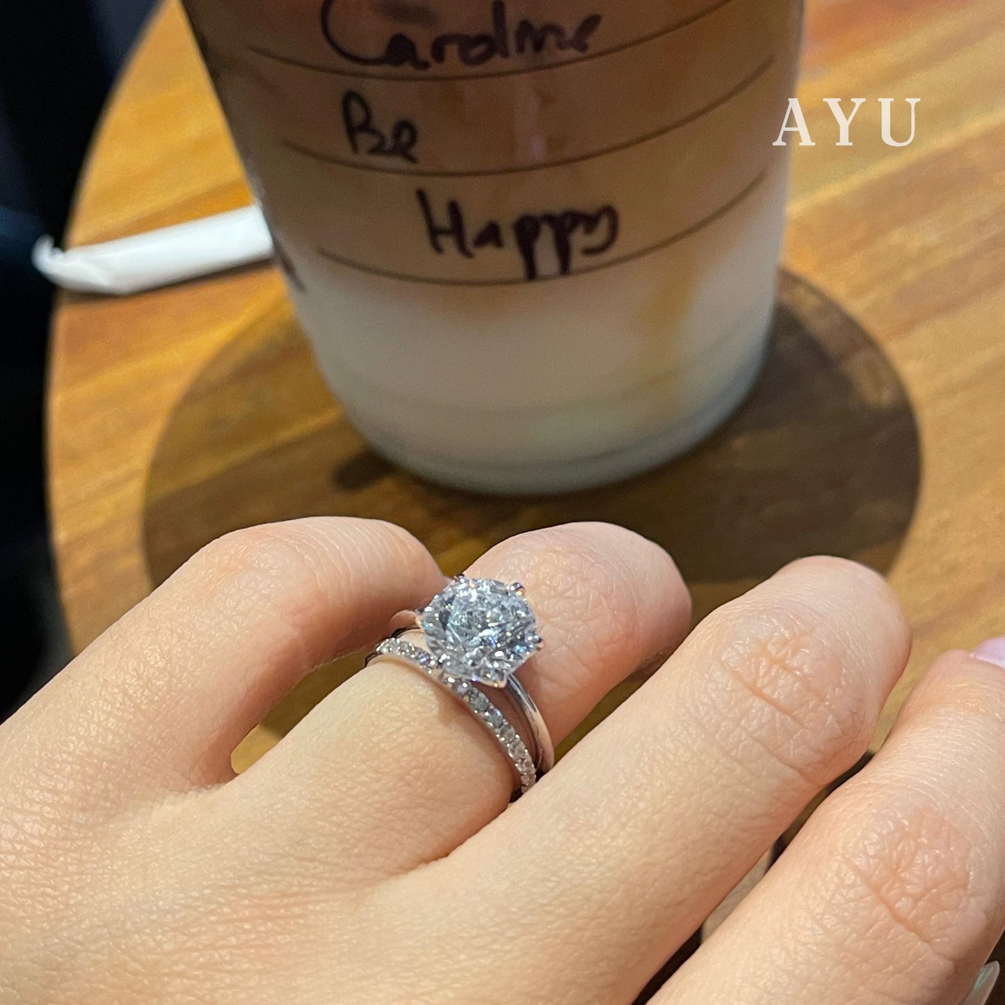 AYU Cincin Emas - Glam Gigi 6 Prong Solitaire 17K White Gold