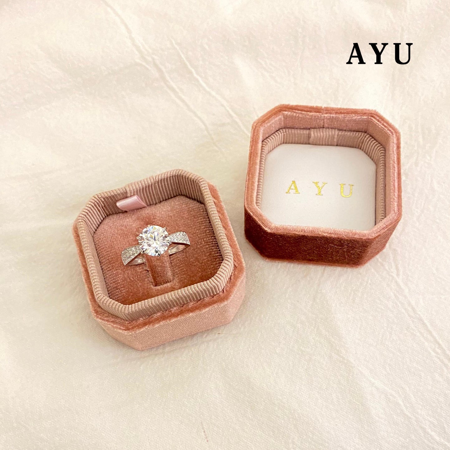 AYU Cincin Emas - Glam Gigi 6 Prong Pave Band Solitaire 17K Rose Gold