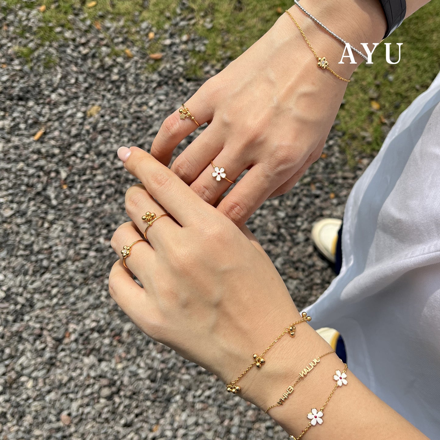 AYU Gelang Emas - 5 Kawaii Sakura Chain Bracelet 16k Yellow Gold