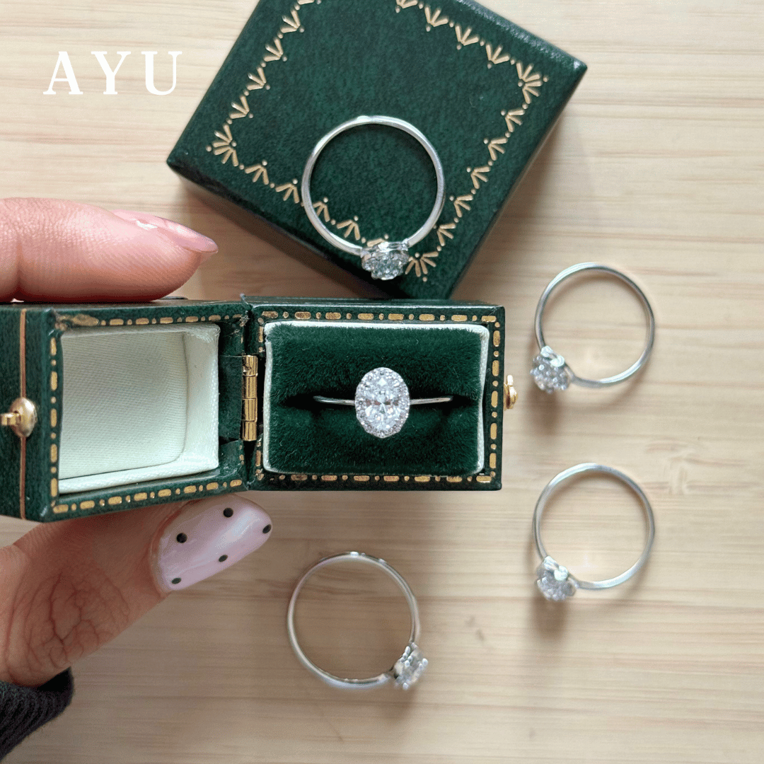 AYU Cincin Emas - Oval Halo Ring 17k White Gold