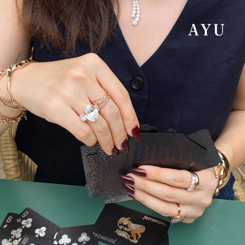 AYU Cincin Emas - The Legacy Oval Glam Trilogy Solitaire 17k White Gold