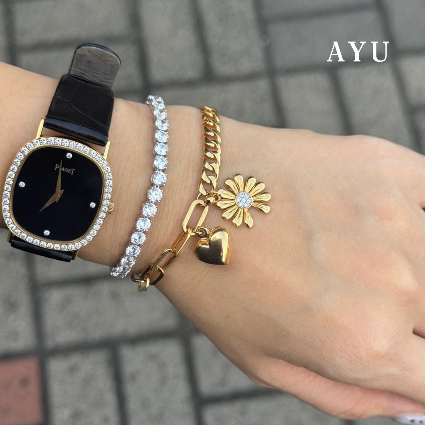 AYU Gelang Emas - In Love With Gold Daisy Bracelet 16k Yellow Gold