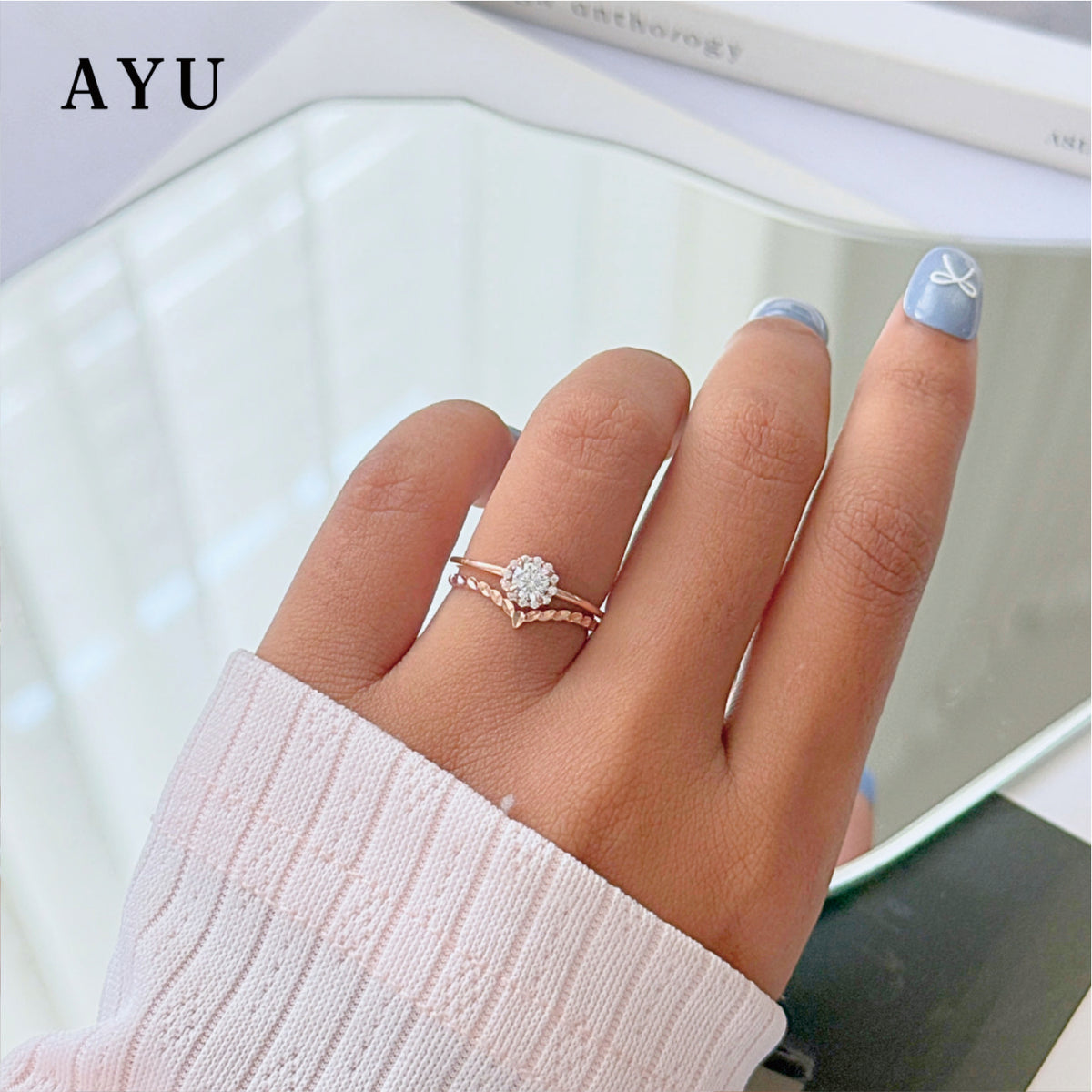 AYU Cincin Emas - Single Prong Halo Solitaire 17k Rose Gold