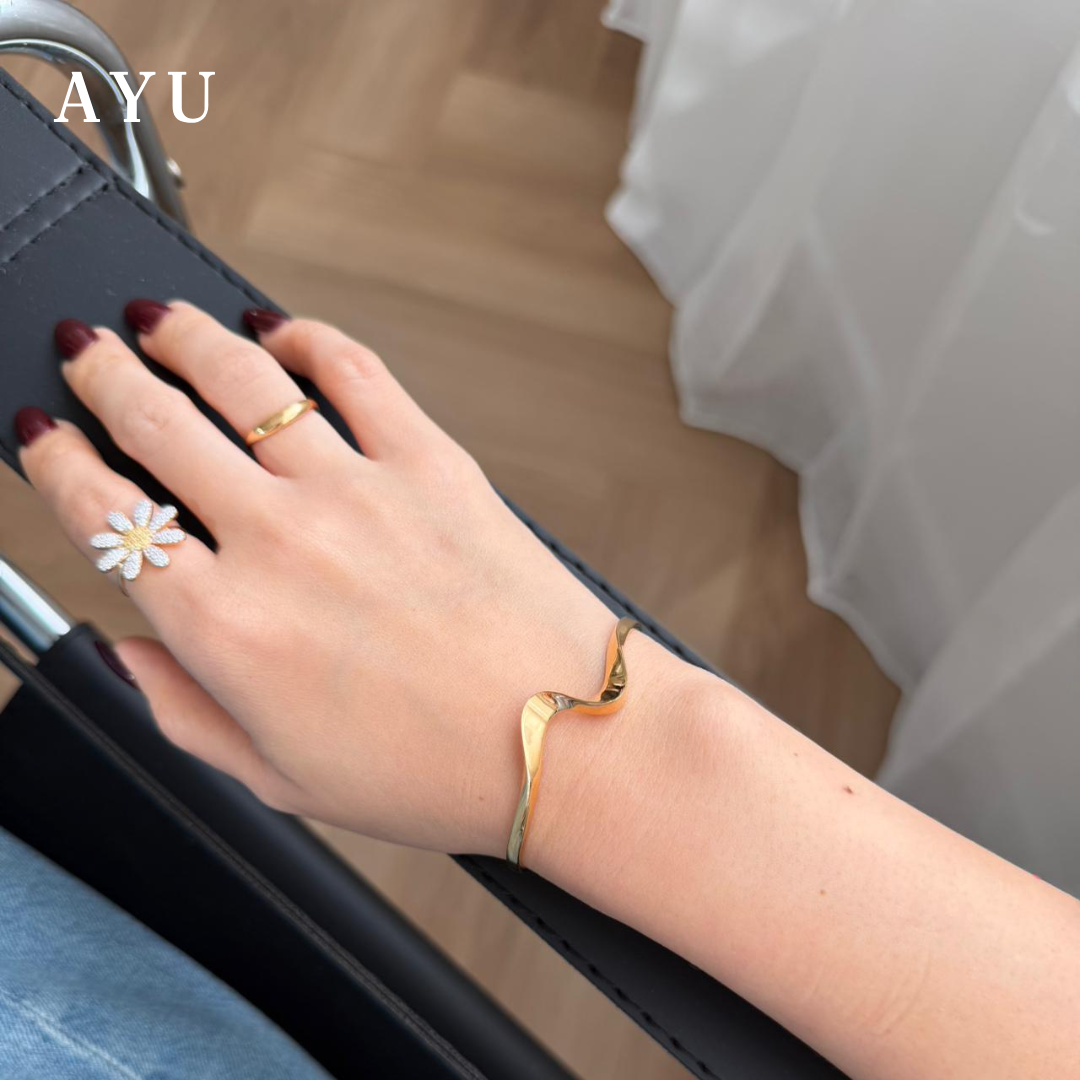 AYU Gelang Emas - Swaying Slow Wave Bangle 16k Yellow Gold