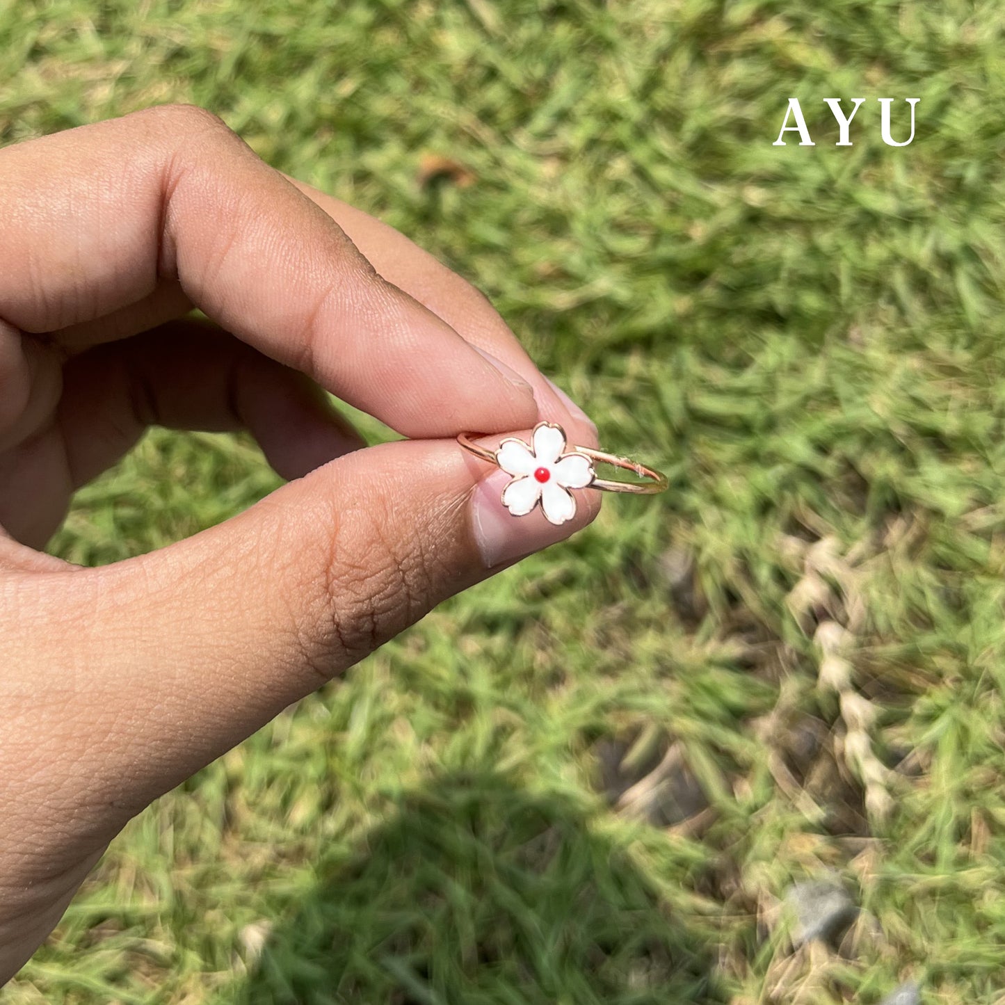 AYU Cincin Emas - Kawaii Sakura Ring 17k White Gold