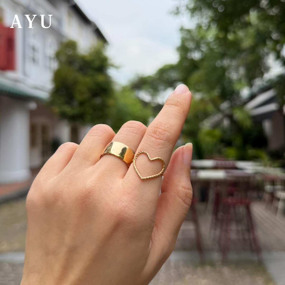 AYU Cincin Emas - Biggie Open Heart Twist Ring 16k Yellow Gold