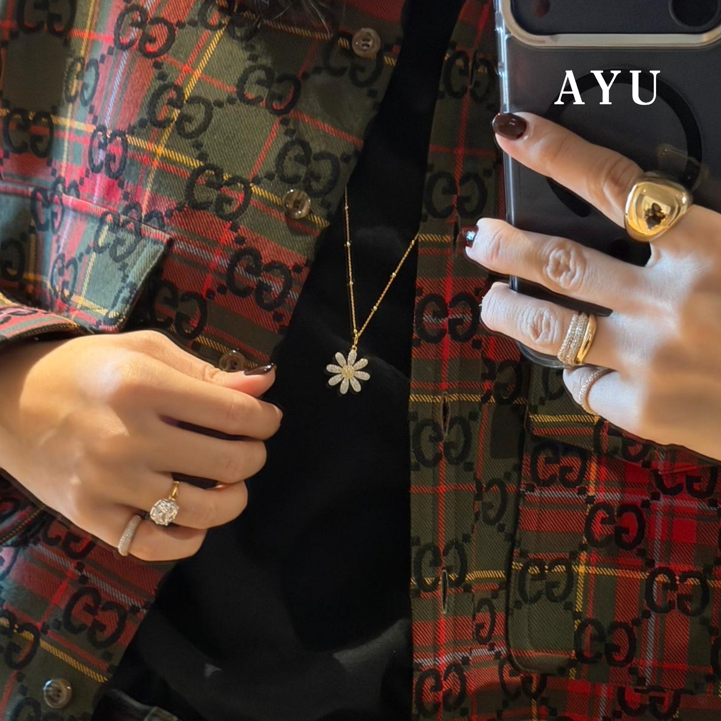 AYU Liontin Emas - Blooming G Daisy Pendant 17k Rose Gold