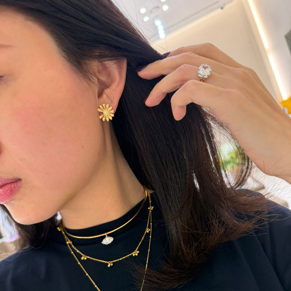 AYU Anting Emas - Golden G Daisy Studs 16k Yellow Gold