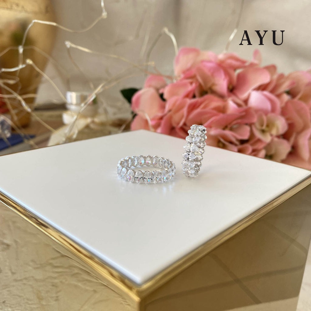 AYU Cincin Emas - Oval Eternity Ring 17K White Gold