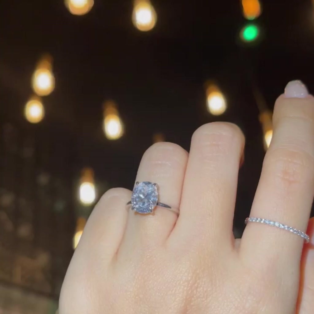 AYU Cincin Emas - The Ayu Setting In Glam Oval Cut 17k White Gold