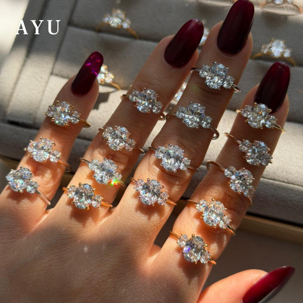 AYU Cincin Emas - The Legacy Mini Oval Trilogy Solitaire 17k White Gold
