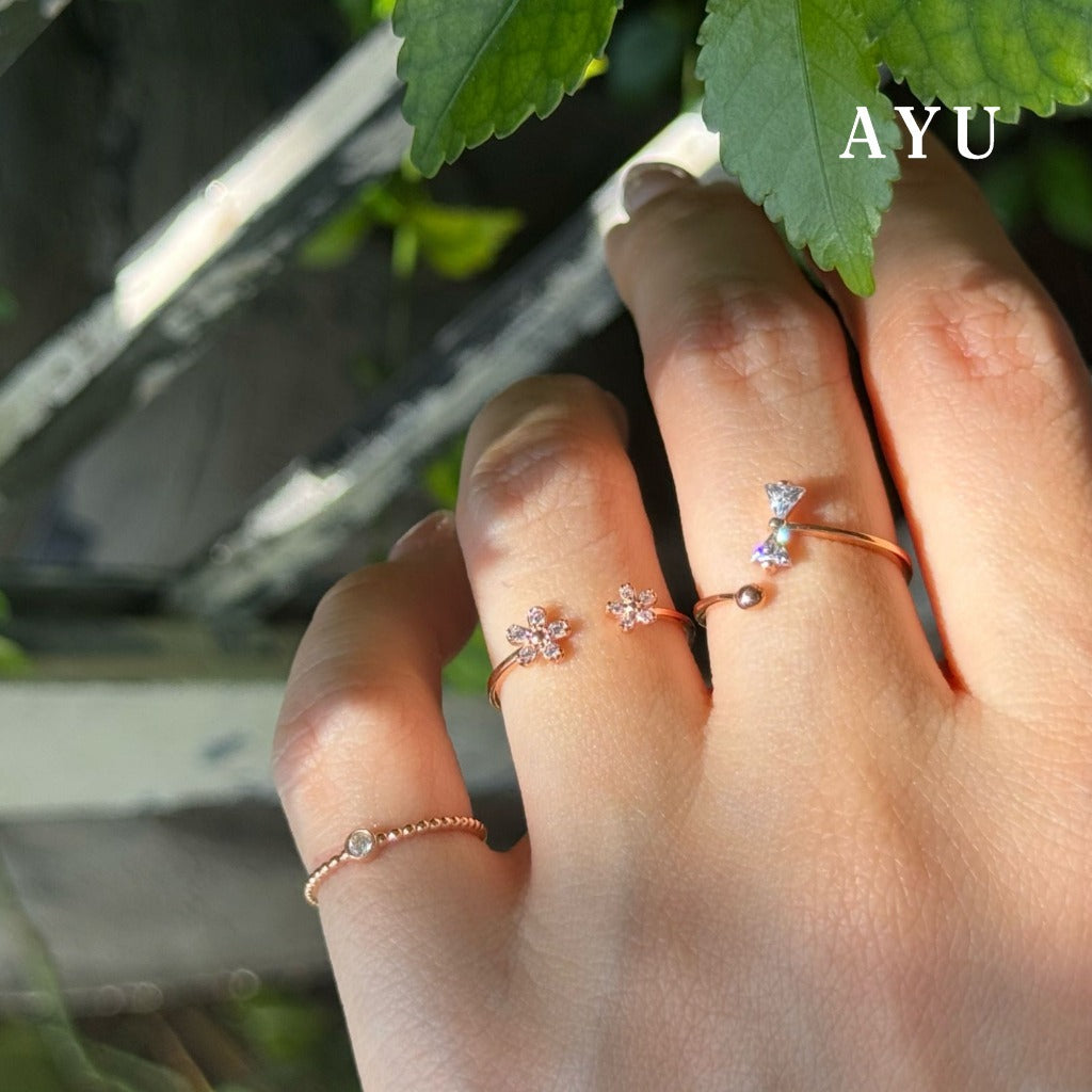 AYU Cincin Emas - Buttercup Flower Open Ring 16k Yellow Gold