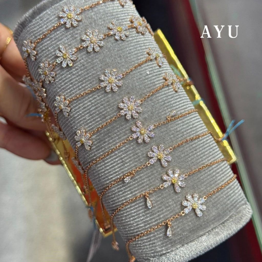 AYU Gelang Emas - Small G Daisy Chain Bracelet 16k Yellow Gold