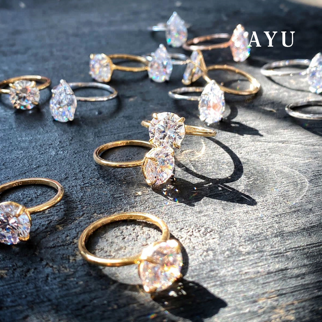 THE AYU SETTING IN GLAM TEARDROP CUT 16K YELLOW GOLD