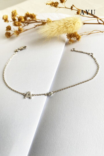 AYU Pave Initial With Bezel Chain Bracelet 17k White Gold